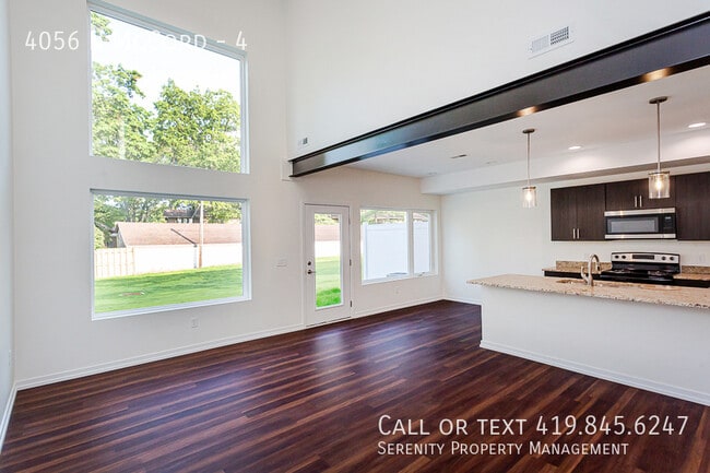 Building Photo - 4056 N McCord-4