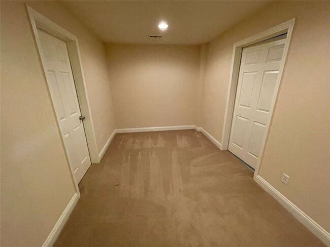 Building Photo - 1378 Greencrest Ct SW