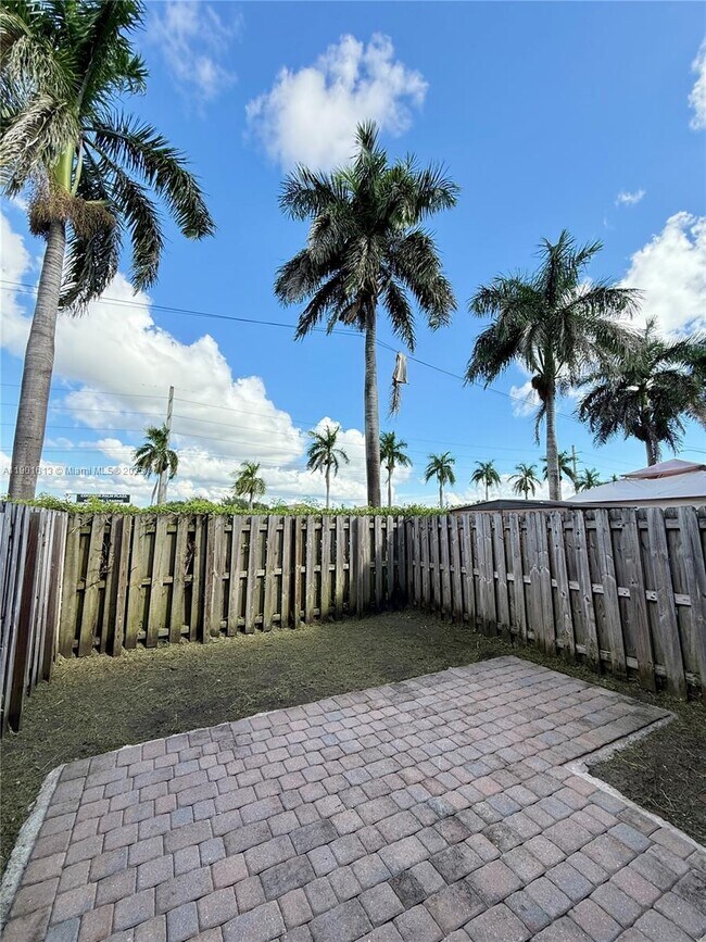 Building Photo - 11549 SW 248th Terrace