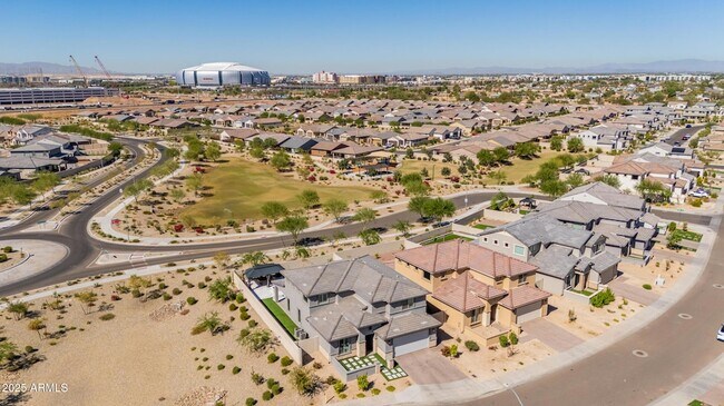 Building Photo - 5654 N 88th Ln