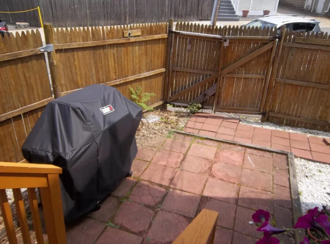 Building Photo - 321 Alewife Brook Pky