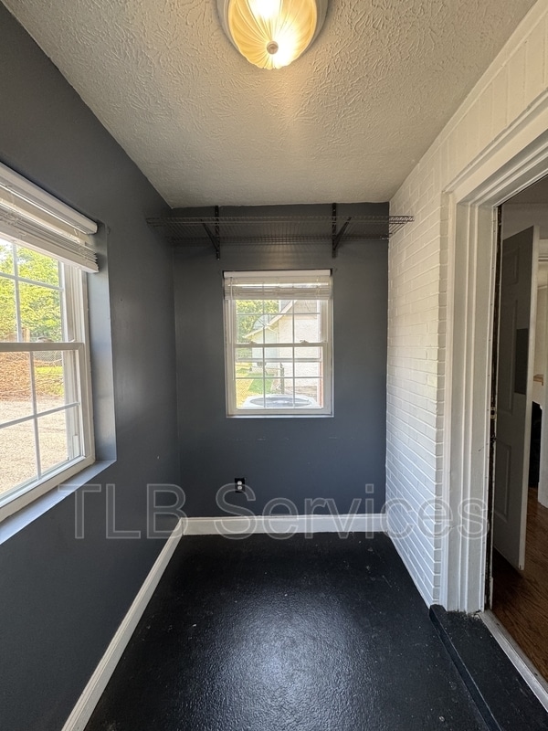 Building Photo - 310 Yeardley Ave