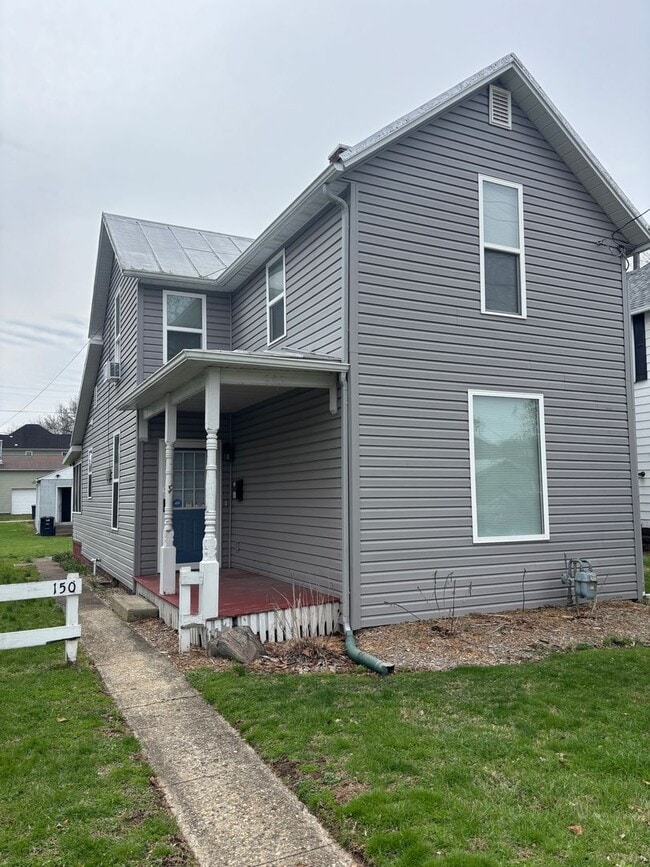 Building Photo - 2 Bedroom, 1 Bathroom House