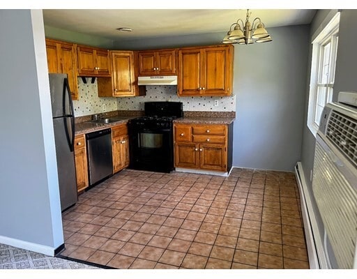 Building Photo - 55 Fernview Ave