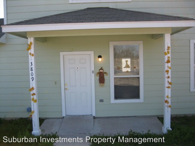 Building Photo - 3809 E Martin Luther King Jr Blvd