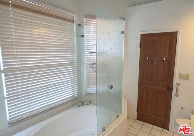 Building Photo - 4304 Duquesne Ave