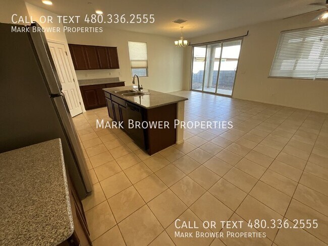 Building Photo - 1536 N Balboa-