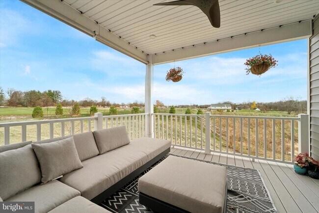 Building Photo - 25 Copper Ct