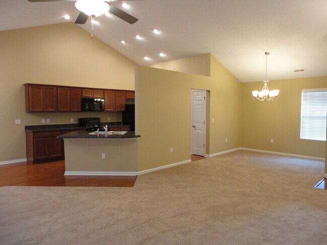 Building Photo - 4423 Pimlico Pl