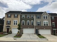 Building Photo - Former Model Townhome for Rent