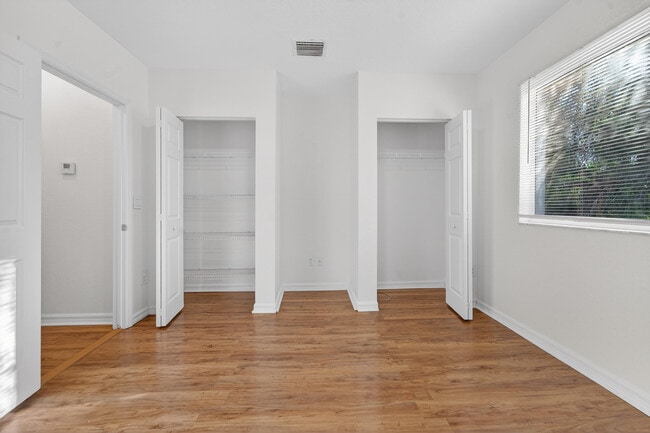 Building Photo - 3635 Sonoma Dr