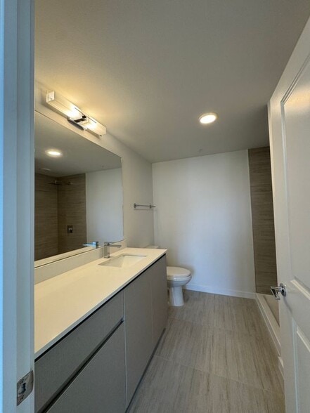Building Photo - 5579 Millenia Park Blvd
