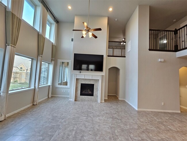 Building Photo - 24258 Via Vitani Dr