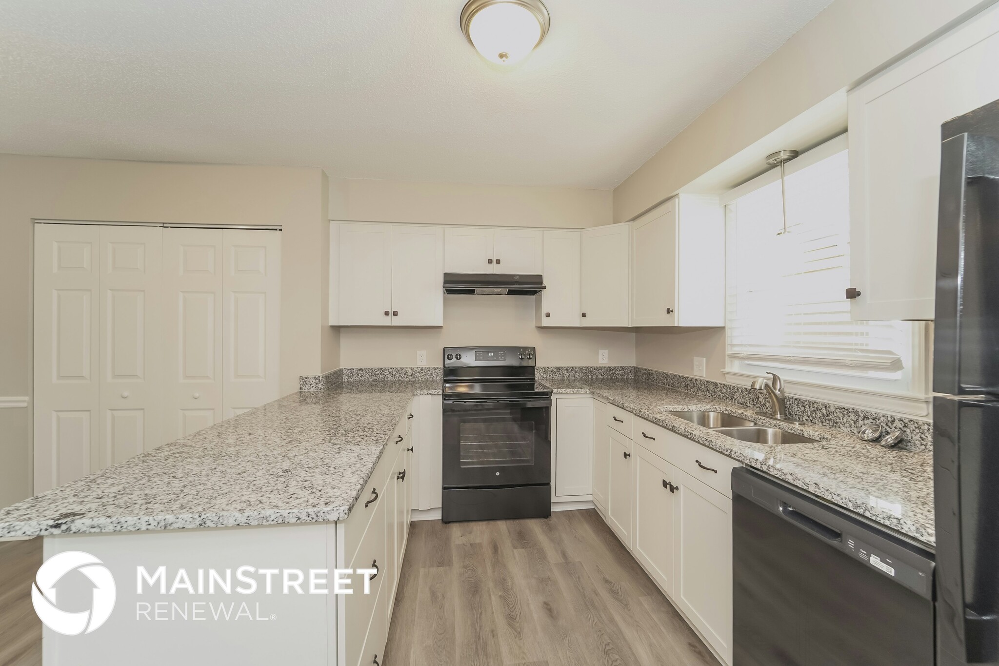 Building Photo - 8601 Sunflower Rd