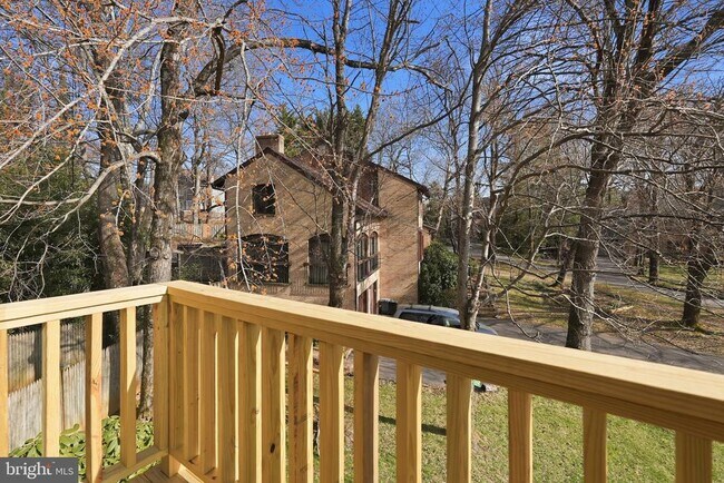 Building Photo - 1 Springer Ct