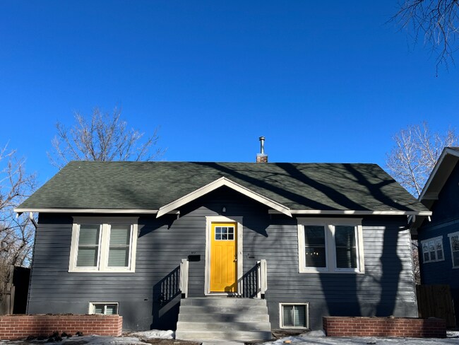 Building Photo - 1310 15th Ave