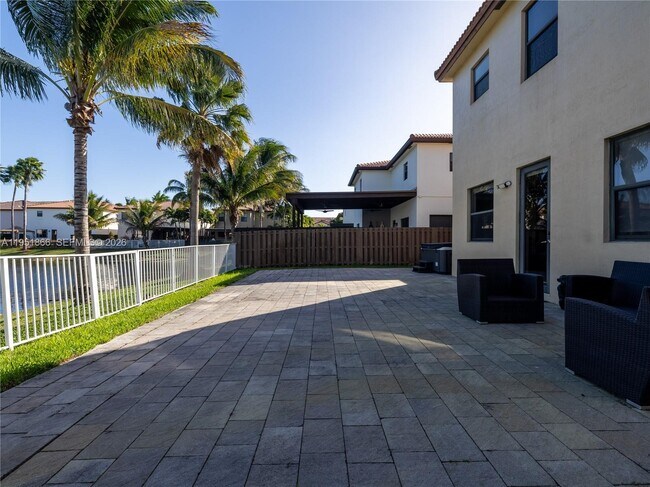 Building Photo - 9895 NW 87th Terrace