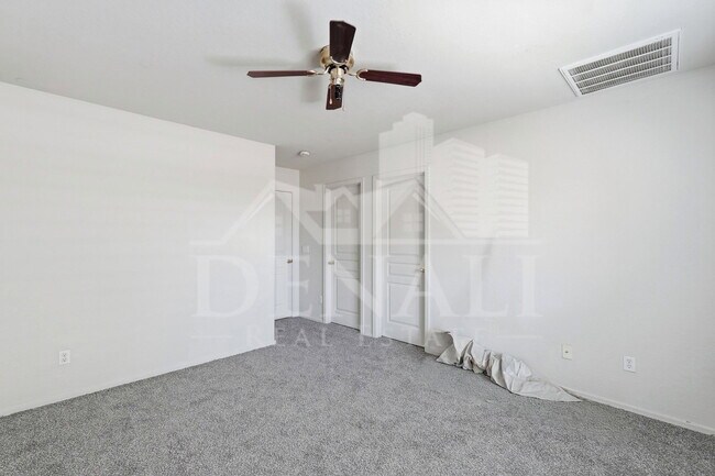 Building Photo - 21939 W Cocopah St