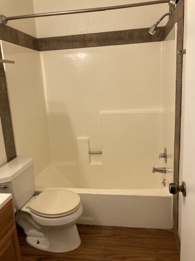 Building Photo - 3028 N Truwood Dr