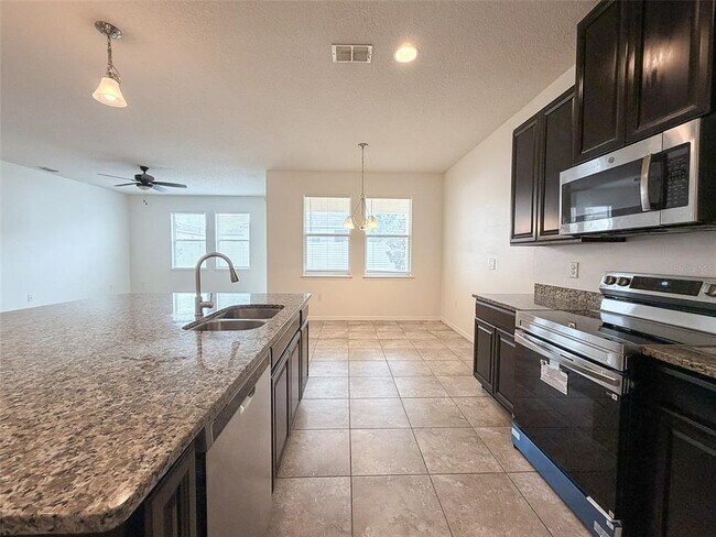 Building Photo - 908 Glazebrook Lp