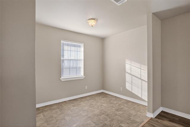 Building Photo - 2507 Beverly