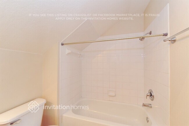 Building Photo - 15502 Tanagerpark Way