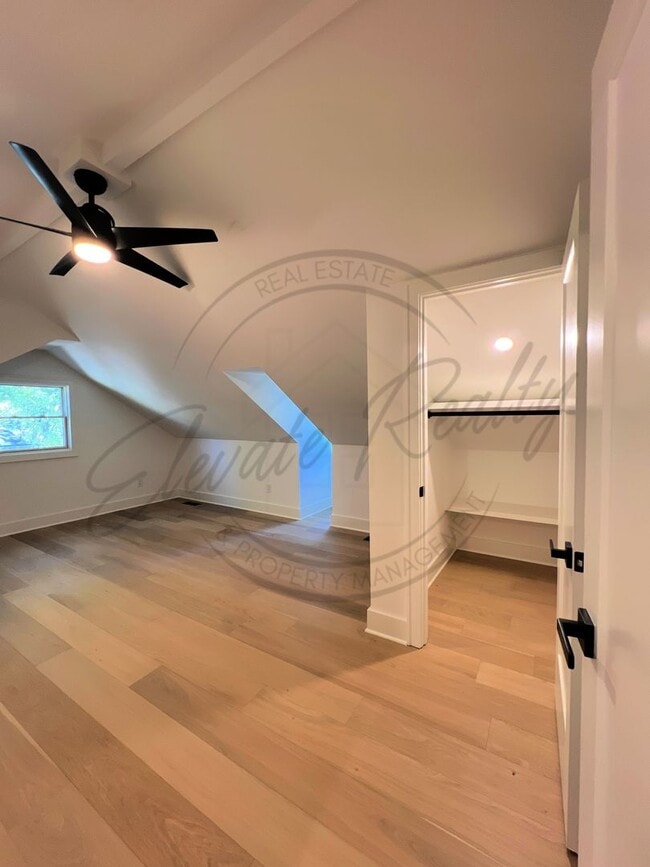 Building Photo - Modern Elegance in the Heart of Nashville ...