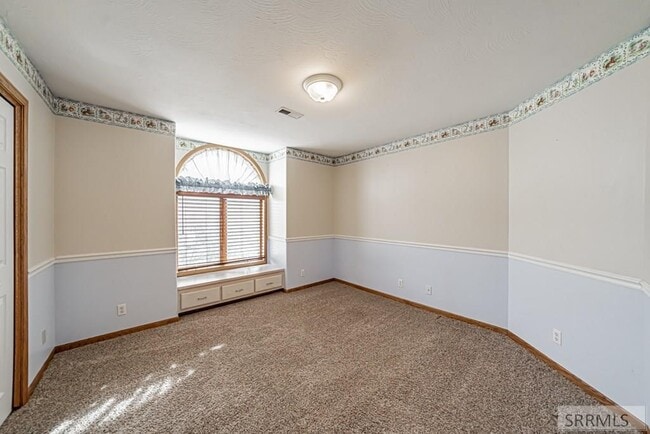 Building Photo - Sunnybrook