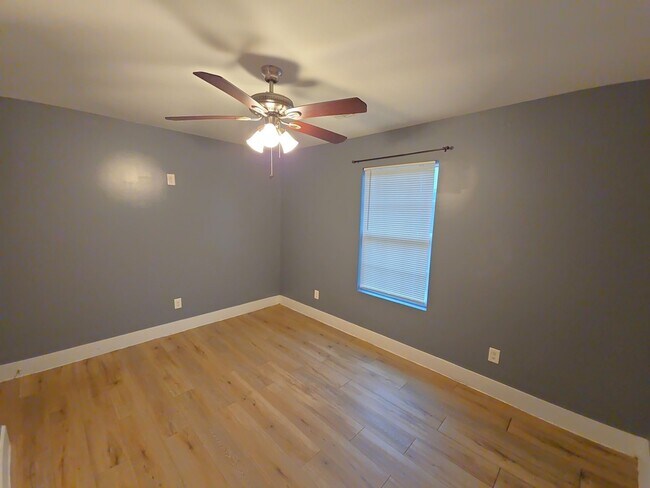 Building Photo - 11435 Raincove Dr