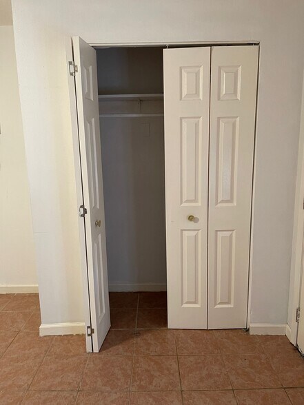 CLOSET - 1200 E 26th St