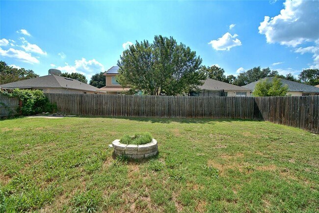 Building Photo - 1107 Thorn Creek Pl