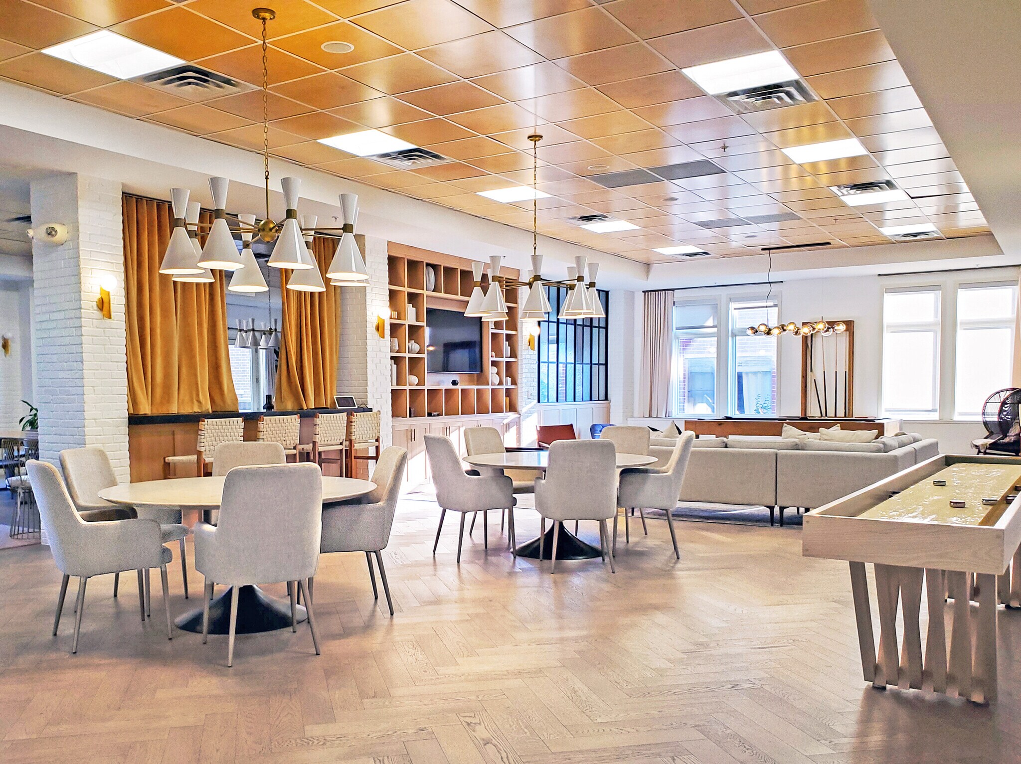 Common Work Area - 3401 Arapahoe Ave