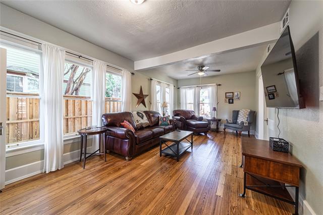 Building Photo - 215 S Montclair Ave