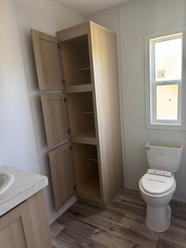 Building Photo - 207 Little Ave