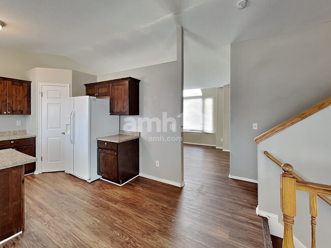 Building Photo - 498 N 500 W