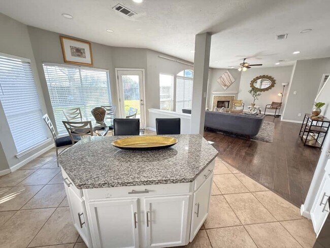 Building Photo - 4410 Innsbrook Pl