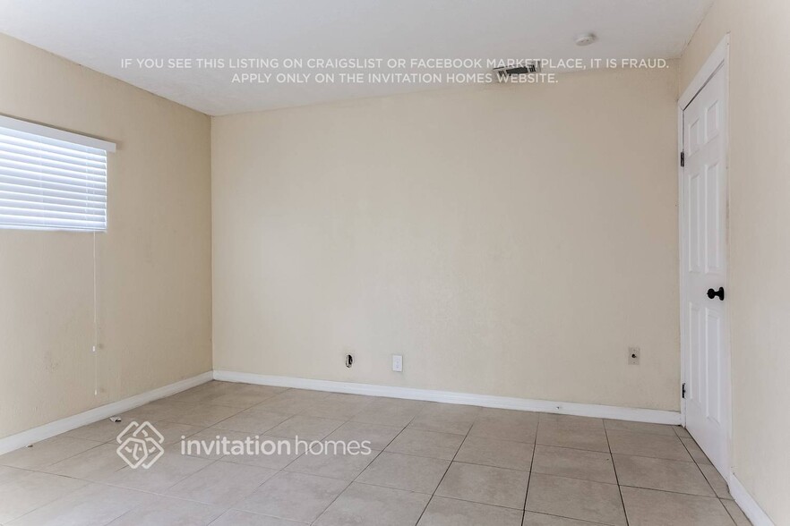 Building Photo - 5576 Souchak Dr