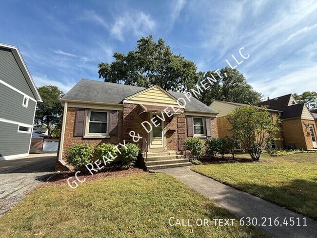 Primary Photo - 837 7th Ave