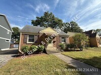 Building Photo - 837 7th Ave