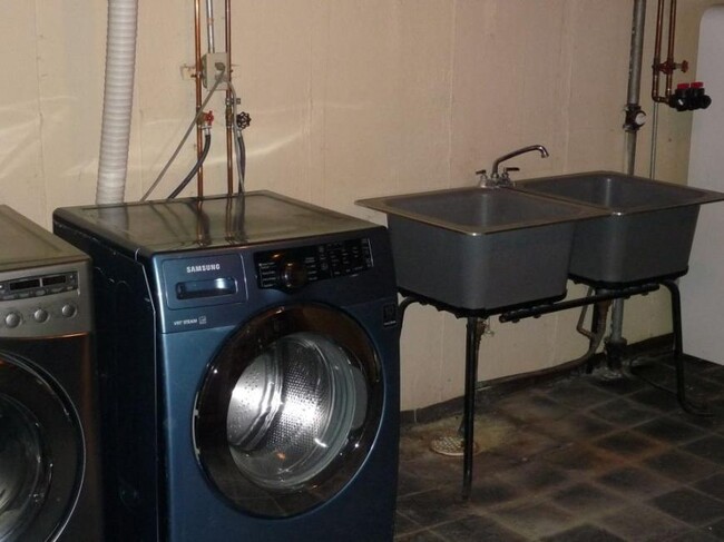 Building Photo - 2 bedroom in Billings MT 59102