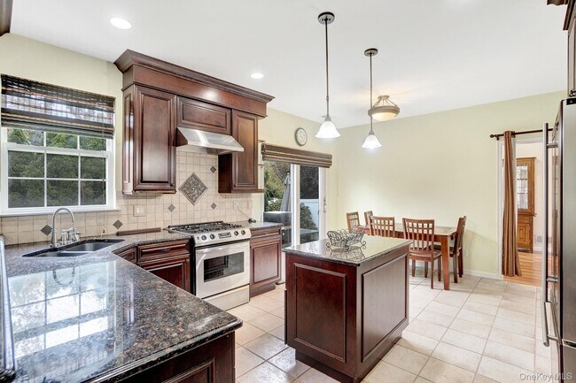 Building Photo - 172 Cranberry Ct