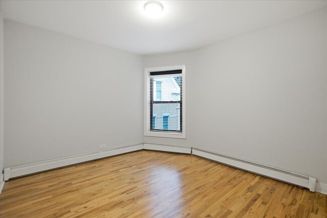 Building Photo - 5432 S Drexel Ave