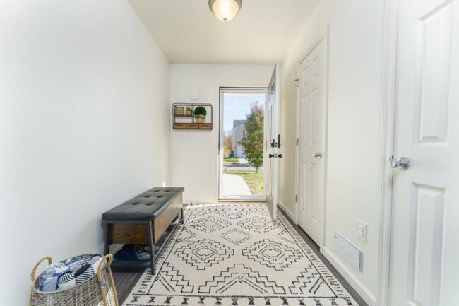 Building Photo - 2783 Au Gres River Dr