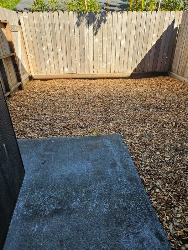 Building Photo - 1600 Fischer Ave