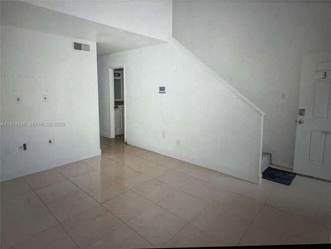 Building Photo - 3984 Crayrich Cir