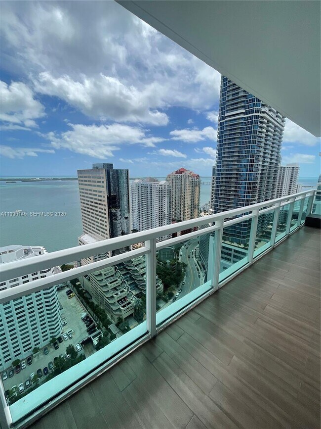 Building Photo - 951 Brickell Ave