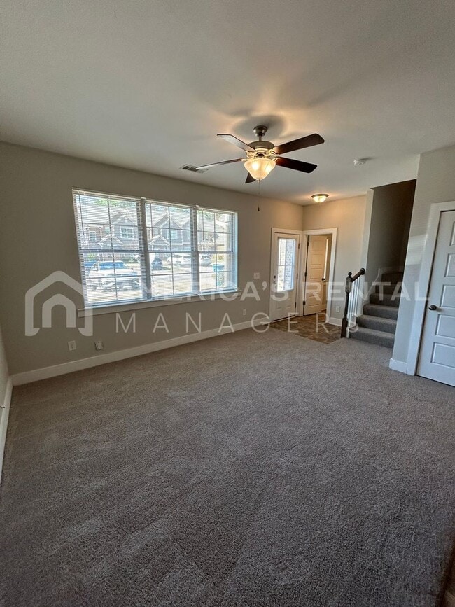 Building Photo - Home for Rent in Chelsea, AL!!! Sign a 24-...
