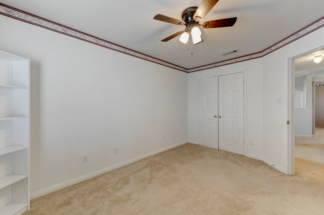 Building Photo - 4201 Thunder Creek Dr