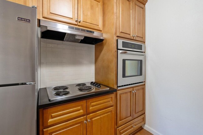 Building Photo - 1 Bed 1 Bath in Quiet Willow Glen Neighbor...