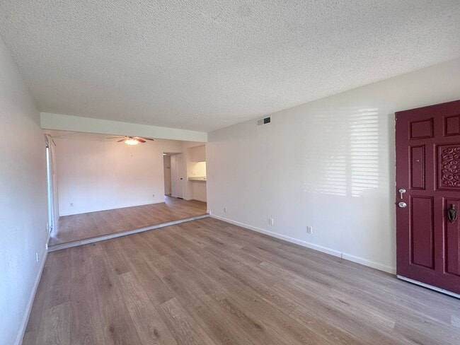 Building Photo - 7031-7033 Peachtree Ave